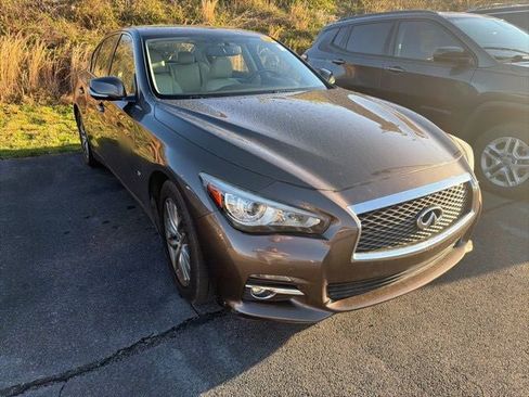 Used 2014 INFINITI Q50 Premium w/ Deluxe Touring Package image 15