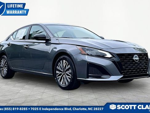 Used 2026 Nissan Altima 2.5 SV AWD/4WD image 1