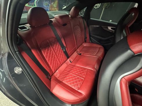Used 2019 Audi S4 Premium Plus w/ Premium Plus Package AWD/4WD image 18