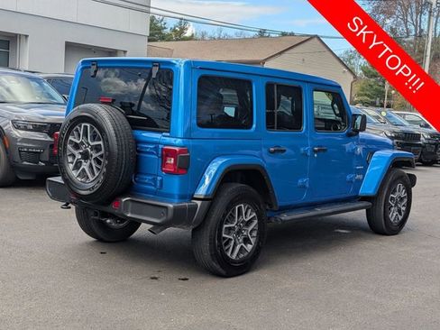 Certified 2024 Jeep Wrangler Unlimited Sahara w/ Technology Group AWD/4WD image 3