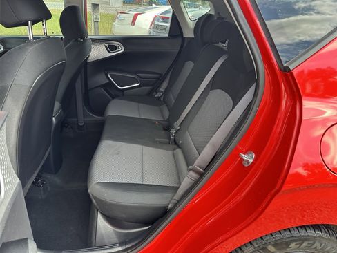 Used 2020 Kia Soul LX image 16