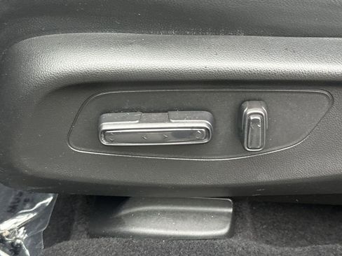 Used 2023 Honda HR-V EX-L image 14