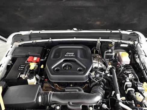 Used 2022 Jeep Wrangler Unlimited Willys image 39