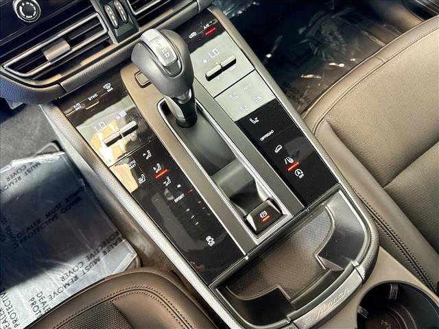 Certified 2026 Porsche Macan AWD/4WD image 17