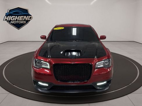 Used 2014 Chrysler 300 w/ Driver Convenience Group image 10