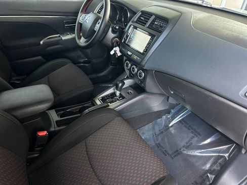 Used 2019 Mitsubishi Outlander Sport ES AWD/4WD image 15