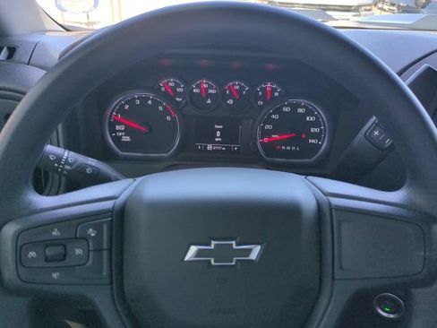 Used 2025 Chevrolet Silverado 1500 Custom Trail Boss w/ Dark Appearance Package AWD/4WD image 31