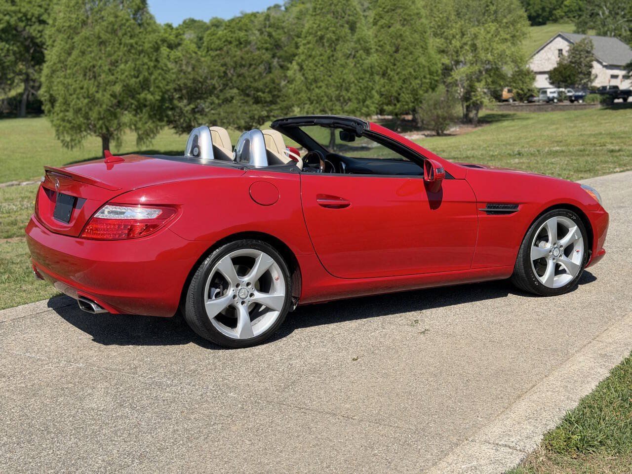 Used 2013 Mercedes-Benz SLK 350 image 9