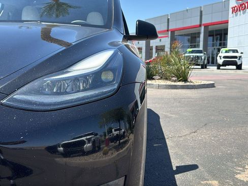 Used 2023 Tesla Model Y Long Range AWD/4WD image 13
