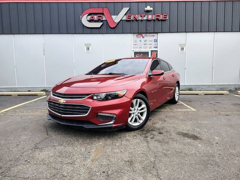 Used 2018 Chevrolet Malibu LT FWD image 1