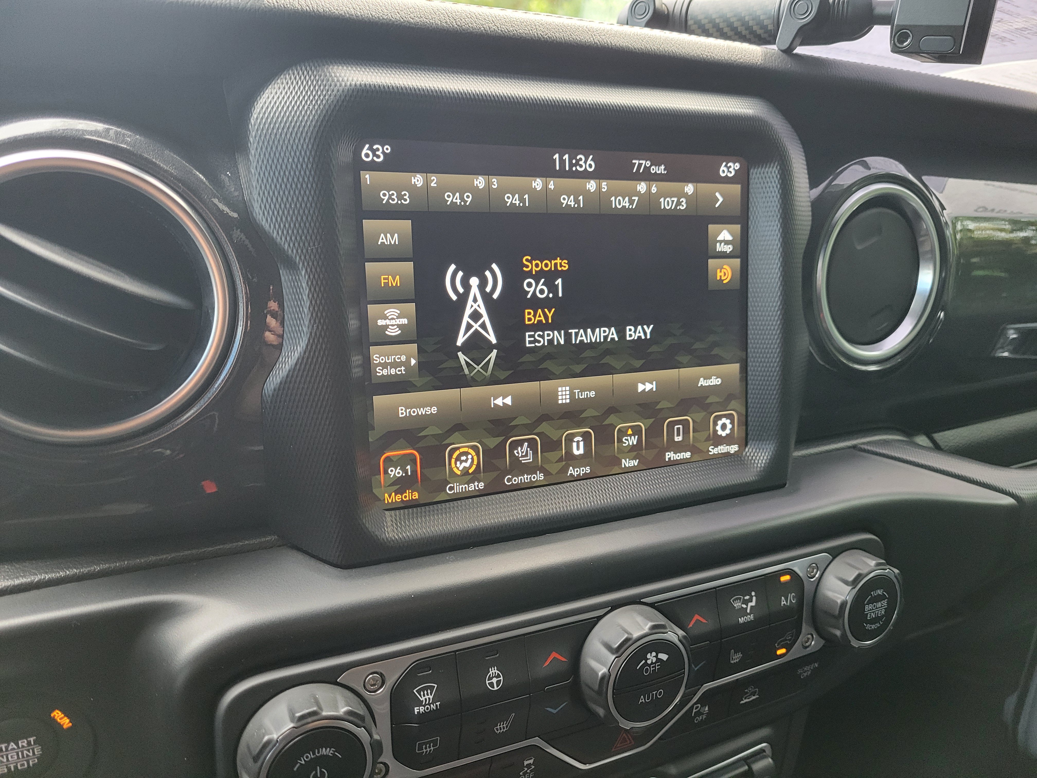 Used 2021 Jeep Wrangler Unlimited Rubicon AWD/4WD image 17