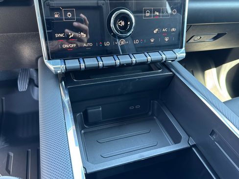 Used 2026 GMC Sierra EV Elevation image 31