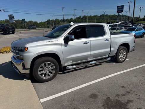 Used 2022 Chevrolet Silverado 1500 LTZ image 1