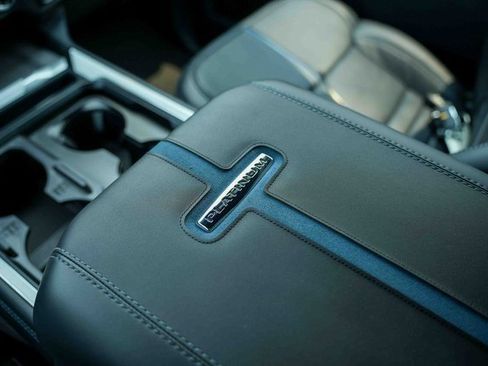 Used 2025 Ford F450 Platinum image 46