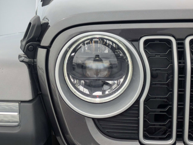 Certified 2026 Jeep Wrangler Unlimited Sahara AWD/4WD image 9