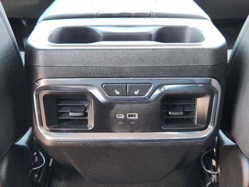 Used 2024 Chevrolet Silverado 1500 High Country w/ Technology Package AWD/4WD image 30