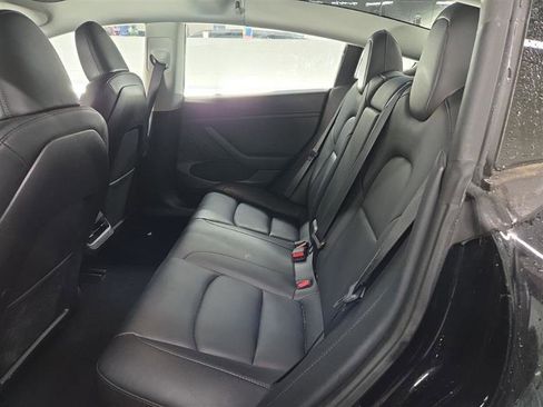 Used 2023 Tesla Model 3 Standard Range image 10