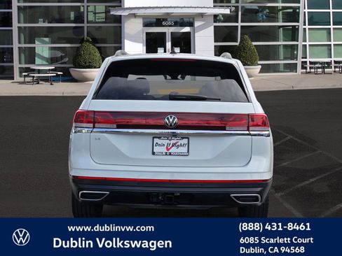 Certified 2024 Volkswagen Atlas SE image 5