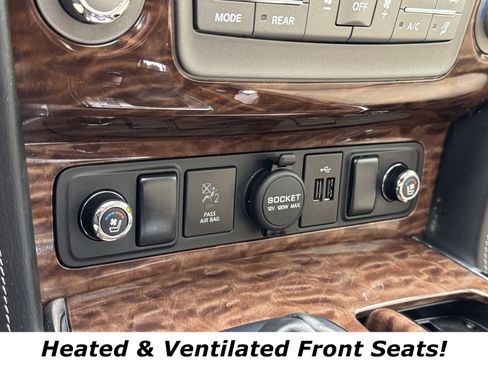 Used 2019 Nissan Armada Platinum w/ Captain's Chairs Package image 10