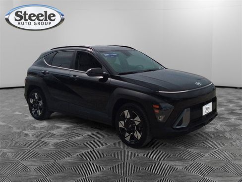 Certified 2025 Hyundai Kona SEL image 7