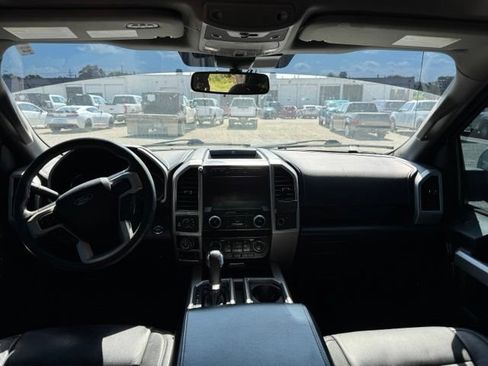 Used 2020 Ford F150 Lariat w/ Equipment Group 502A Luxury AWD/4WD image 4