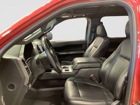 Used 2021 Ford Expedition XLT RWD image 10