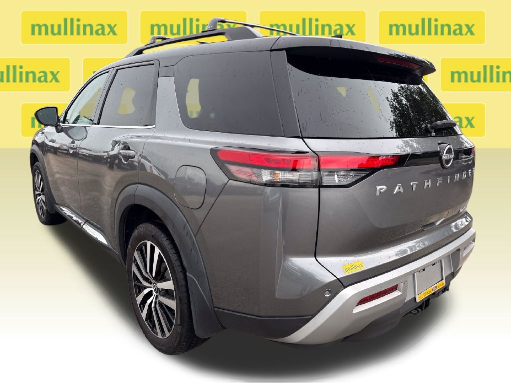 Used 2023 Nissan Pathfinder Platinum FWD image 10