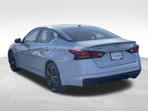 Certified 2023 Nissan Altima 2.5 SR FWD image 3