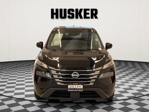 Used 2025 Nissan Rogue SV AWD/4WD image 23