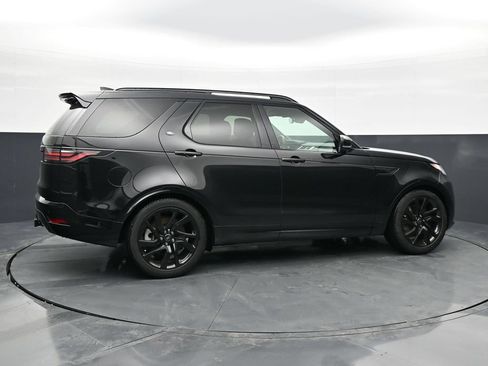 Used 2024 Land Rover Discovery Dynamic SE AWD/4WD image 11