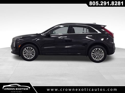 Used 2025 Cadillac XT4 Premium Luxury w/ Cold Weather Package FWD image 4