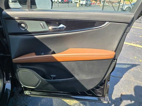 Used 2022 Lincoln Nautilus Reserve w/ Equipment Group 201A image 27