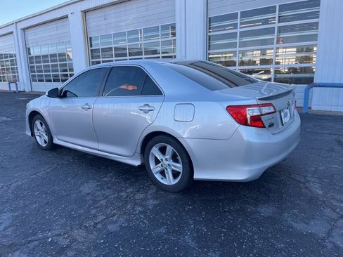 Used 2013 Toyota Camry SE image 36