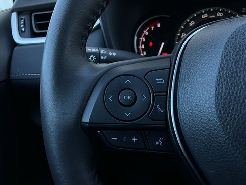 Used 2025 Toyota RAV4 XLE image 34