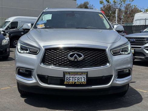 Used 2019 INFINITI QX60 Luxe w/ Essential Package FWD image 5