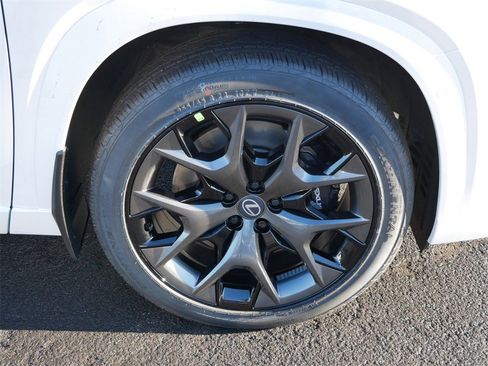 New 2026 Lexus TX 500h AWD image 7