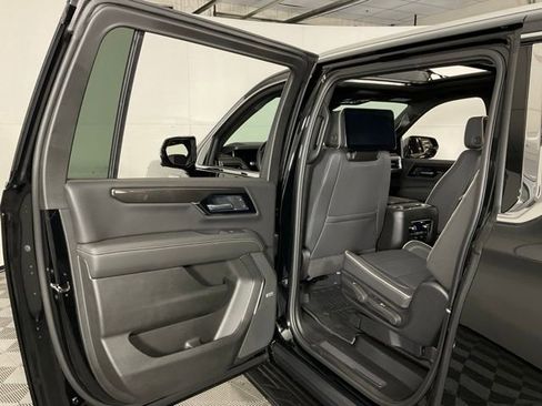 New 2026 GMC Yukon XL Elevation w/ Elevation Premium Package AWD/4WD image 37