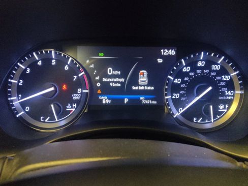 Used 2022 Toyota Highlander XLE FWD image 23