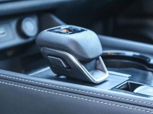 Used 2021 Nissan Rogue SL w/ Premium Package image 22