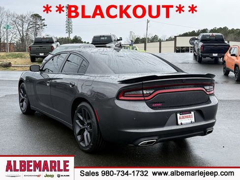 Used 2023 Dodge Charger SXT w/ Blacktop Package image 6