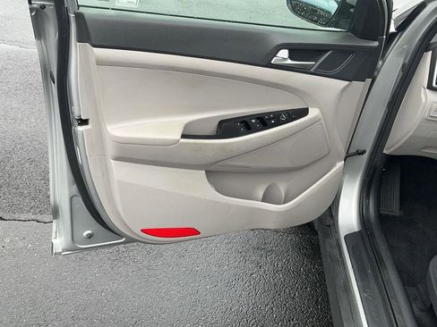 Used 2020 Hyundai Tucson SE image 14