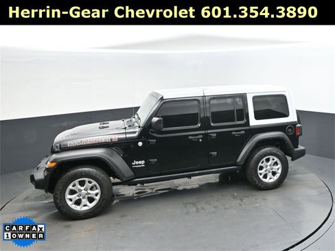 Used 2021 Jeep Wrangler Unlimited Islander image 34
