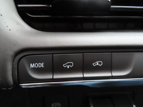 Used 2023 Cadillac Escalade V image 35