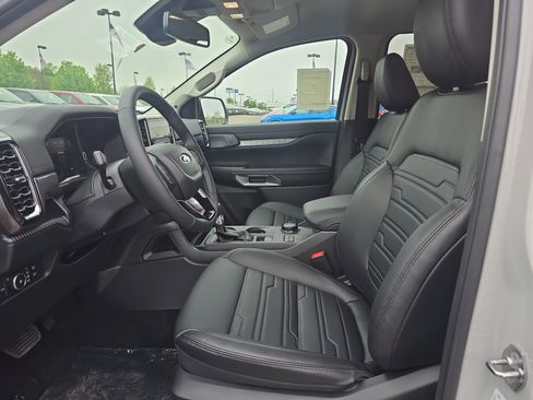 New 2026 Ford Ranger Lariat w/ Black Appearance Package AWD/4WD image 13