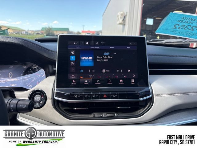 Used 2023 Jeep Compass Limited AWD/4WD image 19