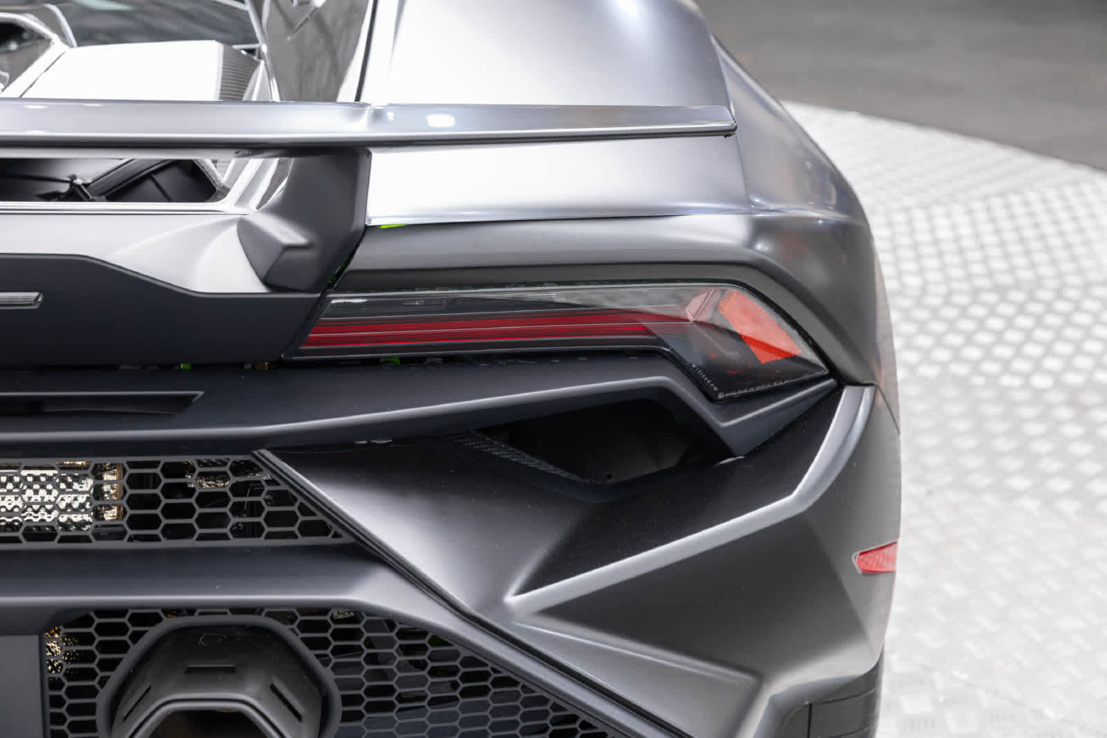Used 2023 Lamborghini Huracan Tecnica RWD image 50