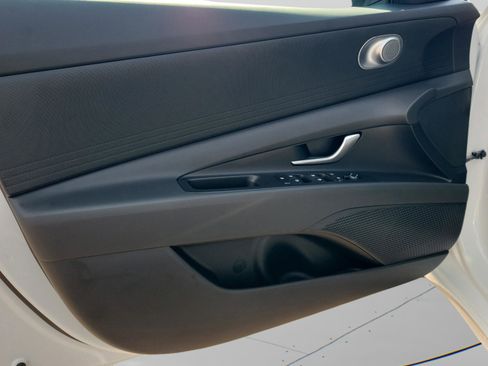 New 2026 Hyundai Elantra SE image 26