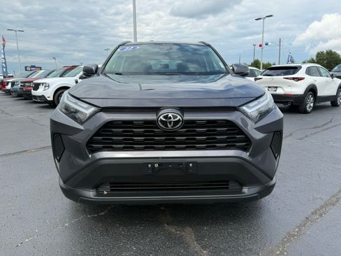 Used 2022 Toyota RAV4 XLE AWD/4WD image 22