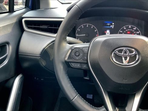 Used 2024 Toyota Corolla Cross LE w/ Moonroof Package FWD image 24