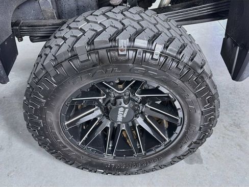 Used 2024 GMC Sierra 2500 Denali Ultimate AWD/4WD image 32